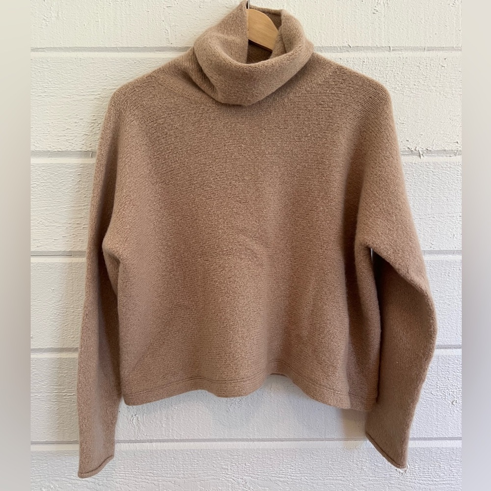 Lauren Manoogian Cropped Turtleneck